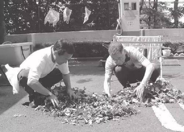 可敬！日本“扫除道”创始人,坚持清扫厕所55年,年收入1400亿日元