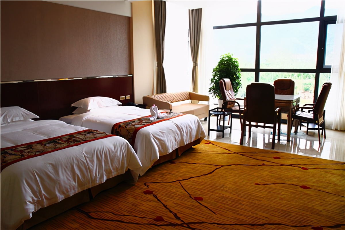 太白山温泉酒店500以下价格,太白山凤凰温泉酒店标准间价格