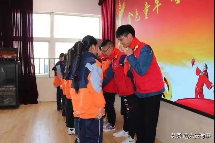 *光春**烂漫静待花开﻿——丰安小学3月活动纪实