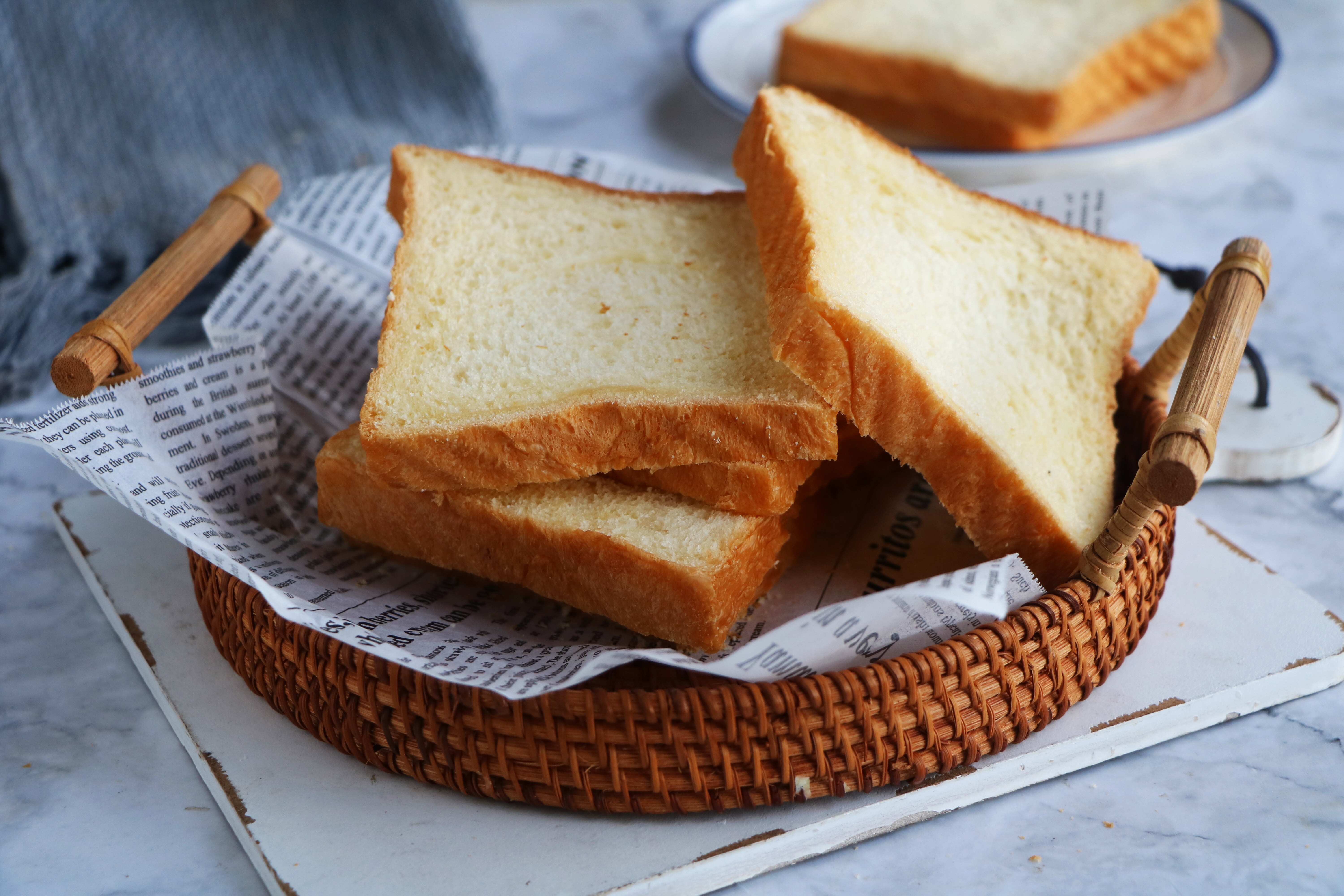 懒人做吐司的方法不用高筋面粉,吐司怎么做得脆无黄油