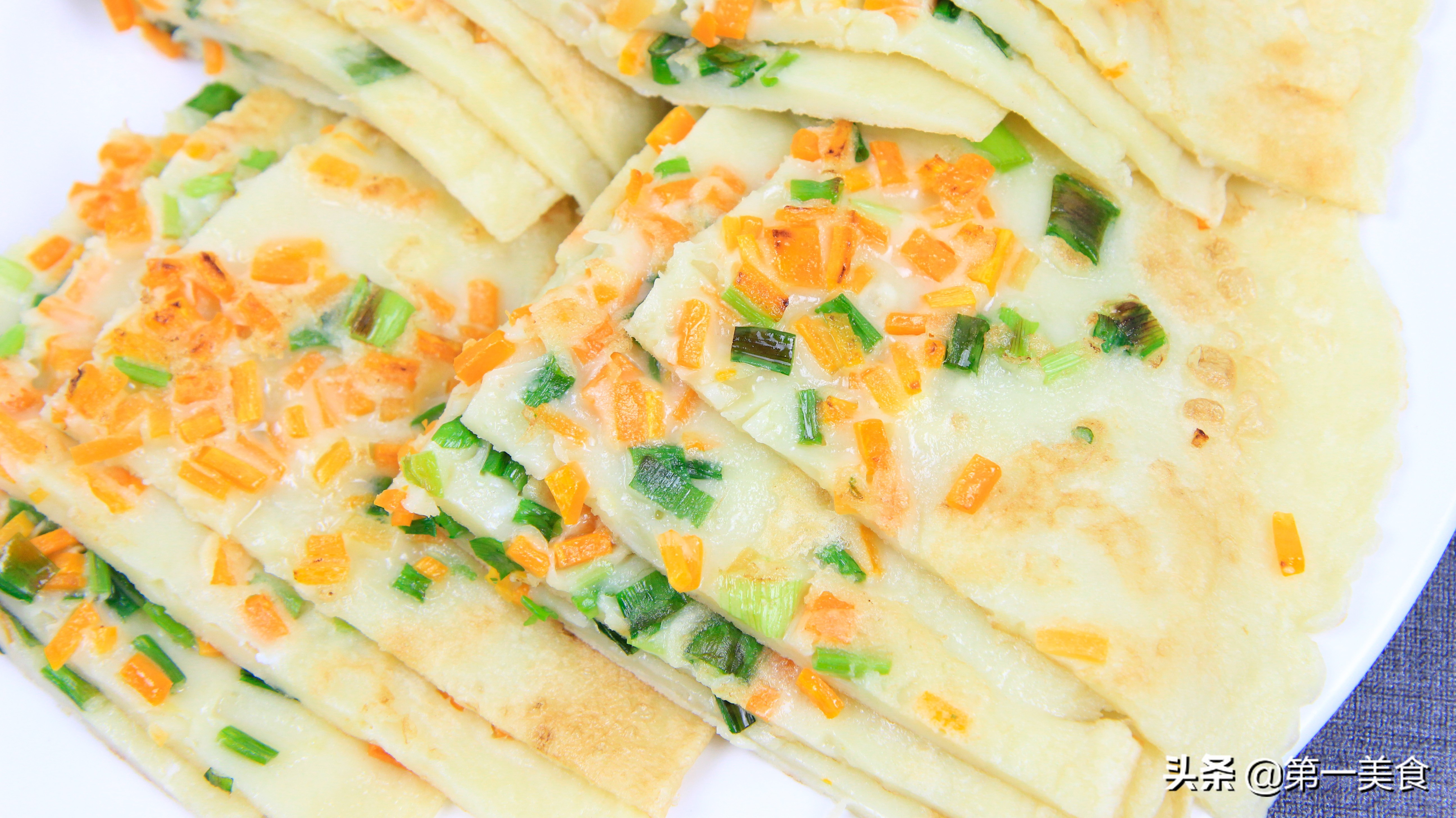 鸡蛋煎饼怎么做松软酥脆,一碗面粉两个鸡蛋独家做法