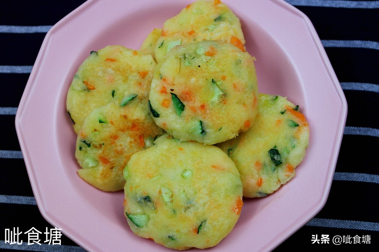 早餐吃什么营养又简单的煎饼,妈妈这样做煎饼又快又好吃