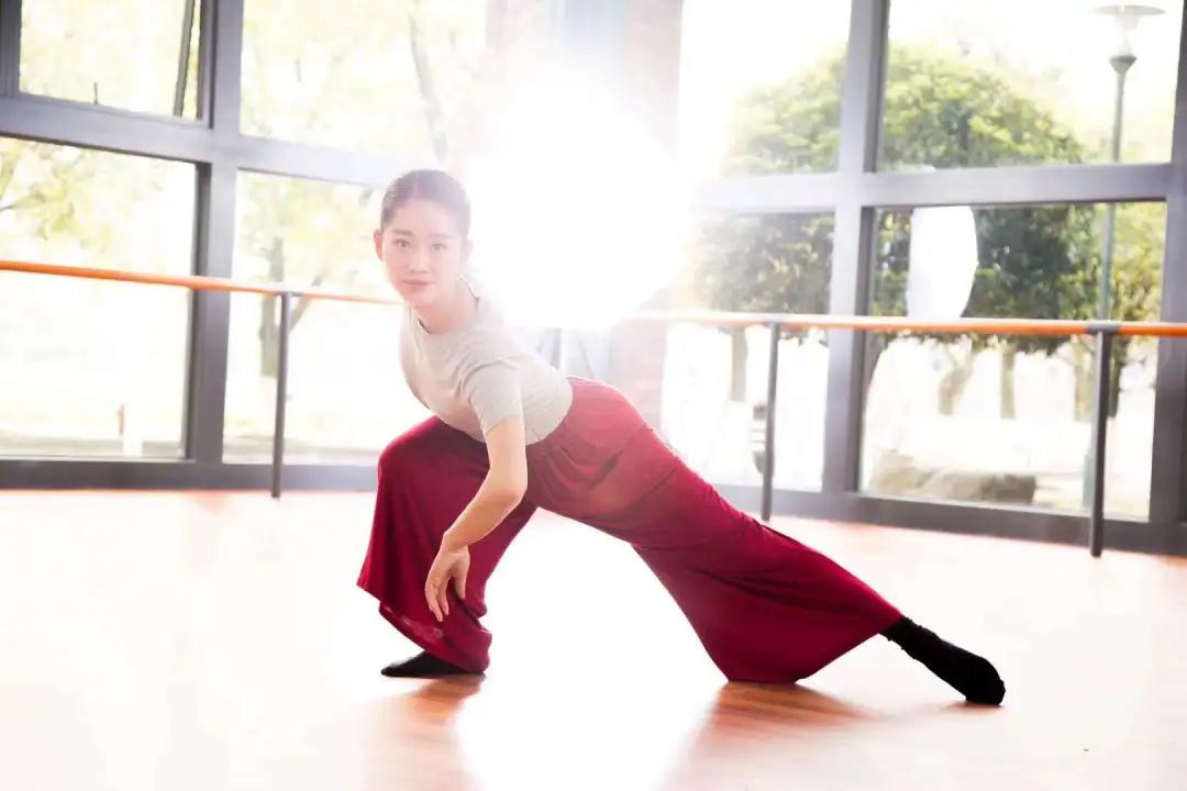 如何选好的舞蹈培训机构,选舞蹈培训学校怎样选该关注什么