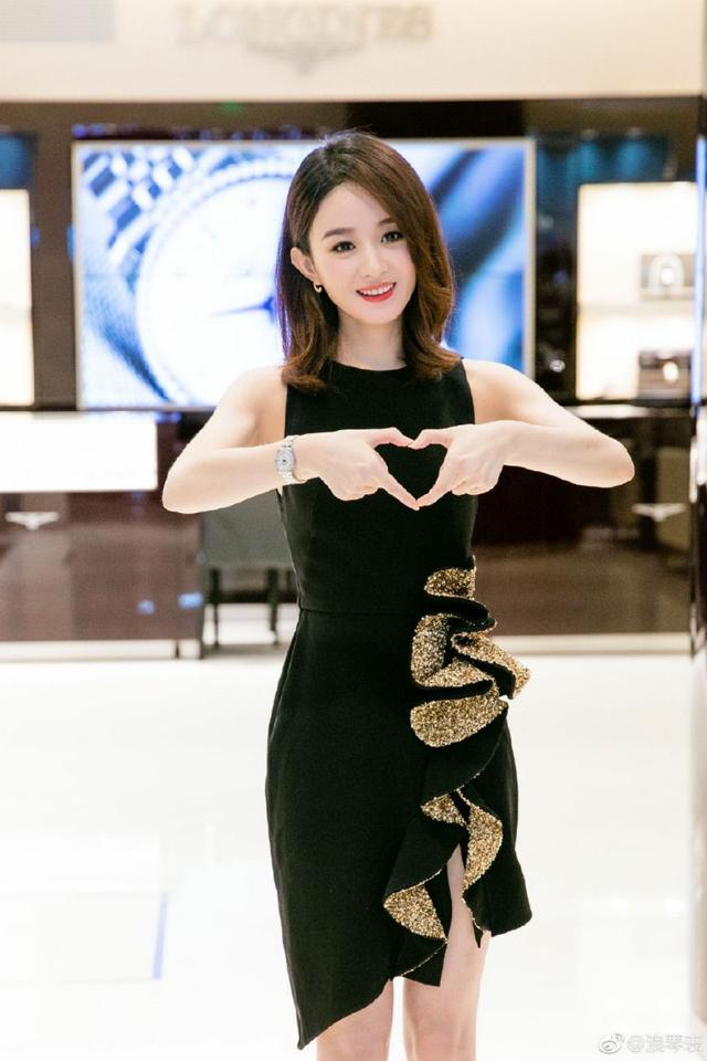 迪丽热巴和唐嫣同穿亮片裙,迪丽热巴和唐嫣穿同款公主裙