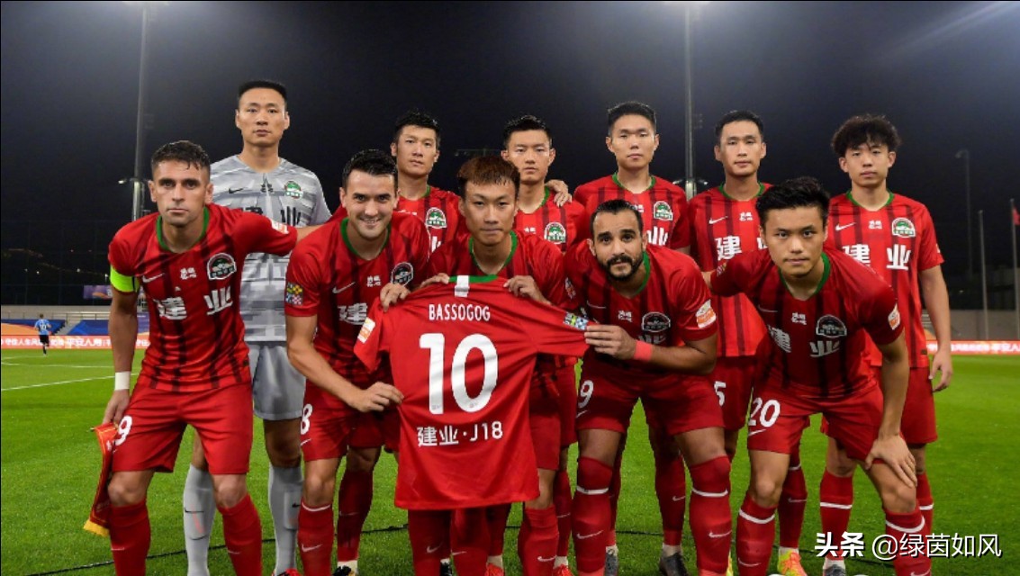 细思极恐！“感谢新冠”的王鹏竟是青训教练，曾当着小球员抽烟