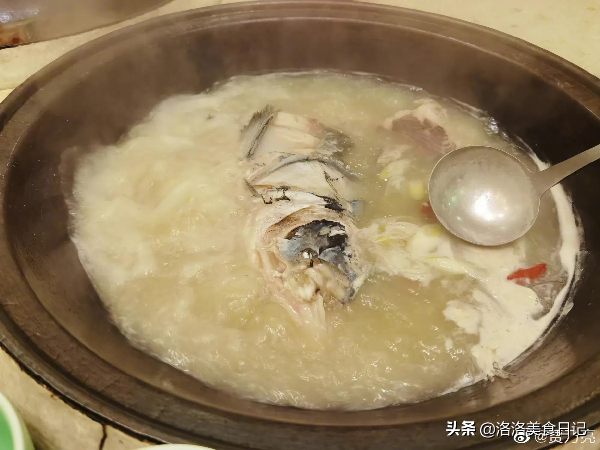 贾乃亮晒自家晚餐，丰盛又接地气，网友：典型的东北菜，想去蹭饭