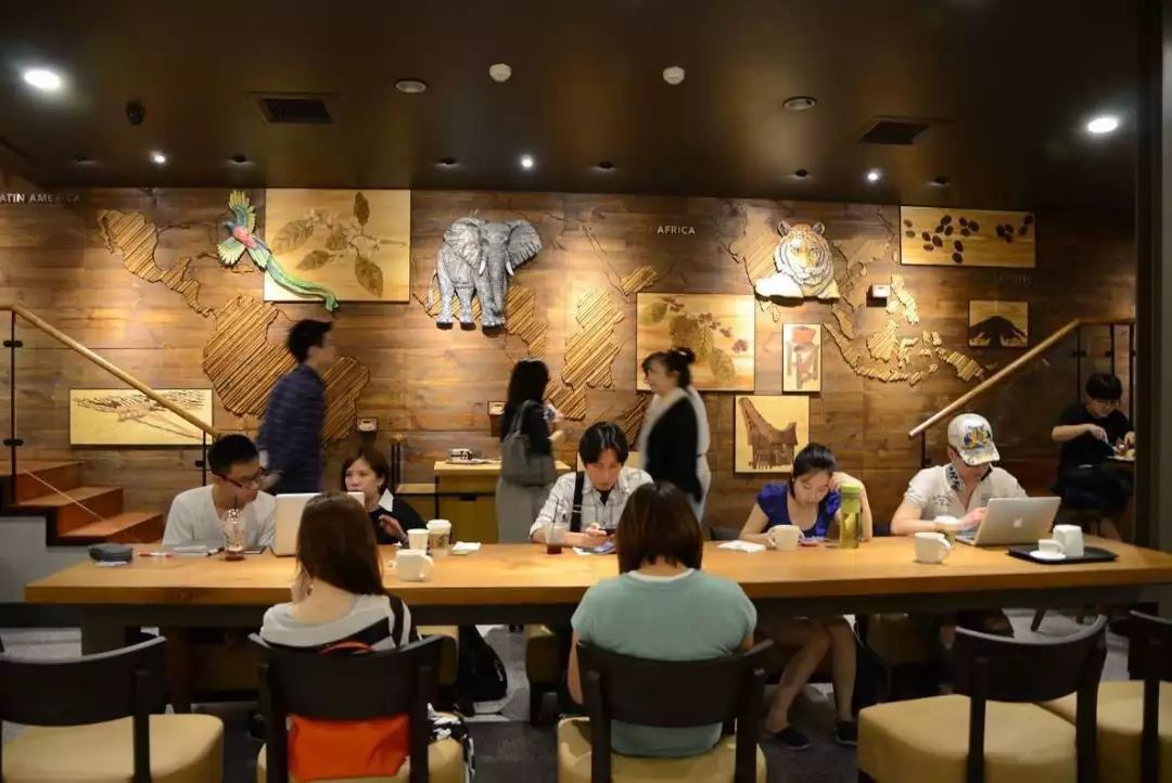 星巴克猫爪杯成功的营销原因,星巴克猫爪杯被疯抢了