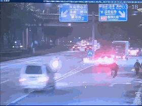 交警查扣的怪异电瓶车,交警查扣的怪异电动车