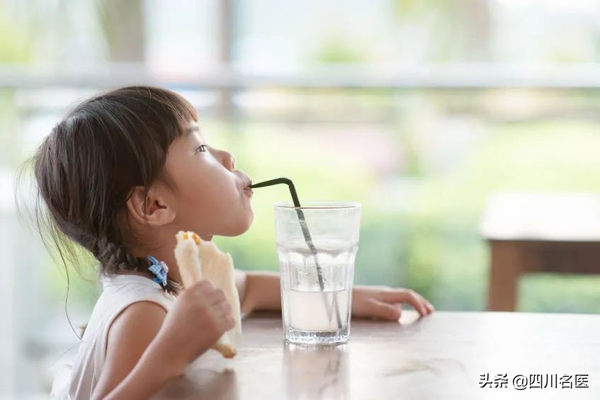 孩子睡觉老遗尿,孩子晚上睡觉总尿床用什么偏方