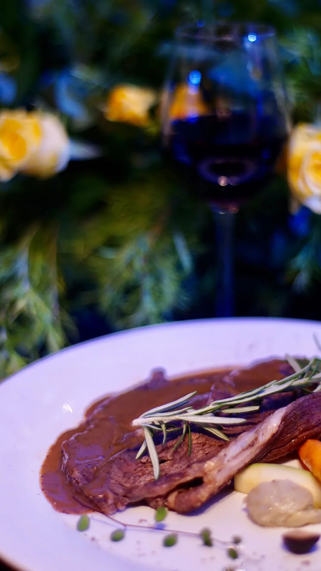 家要有人住才有灵气,家应该有两个繁华都市的栖身之所