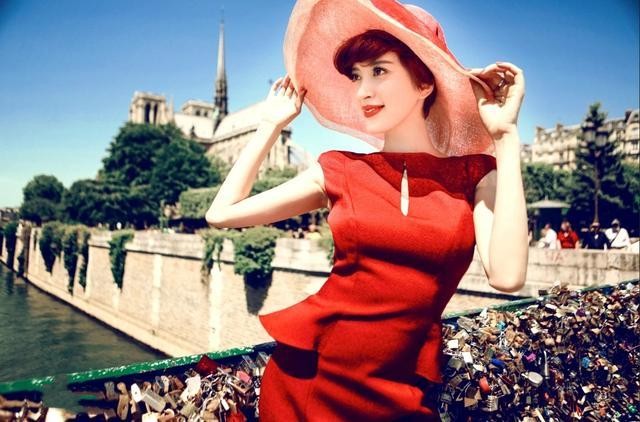 别人在逆袭变美，她却把从“公主感”到土气的造型雷区全踩了一遍