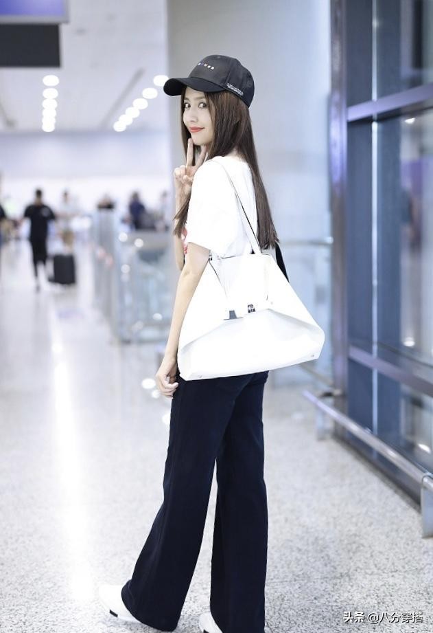 佟丽娅裤子穿搭,佟丽娅背带裤穿搭