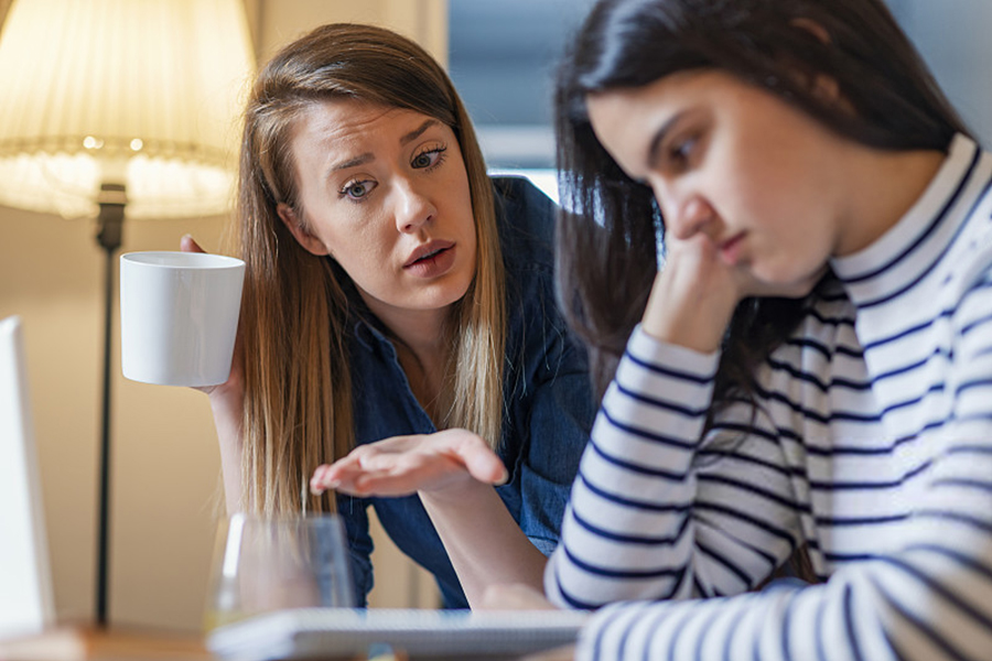 父母对孩子的教育方式不对怎么办,父母该不该严厉教育孩子