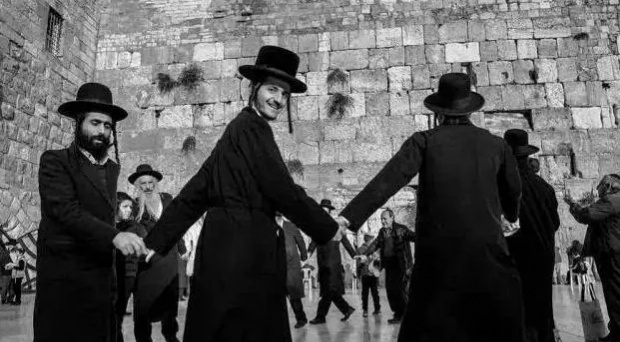 历史上德国为啥要杀犹太人,历史上德国为什么杀犹太人