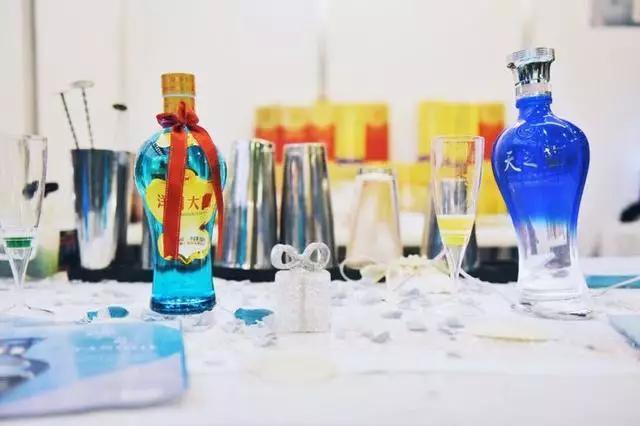 白酒和什么食物相克不能吃,白酒与什么食物不能同食