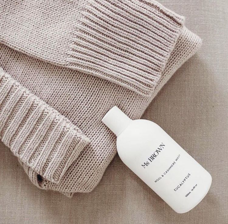 羊毛衫与羊绒衫哪个好打理,买了很贵的羊毛大衣