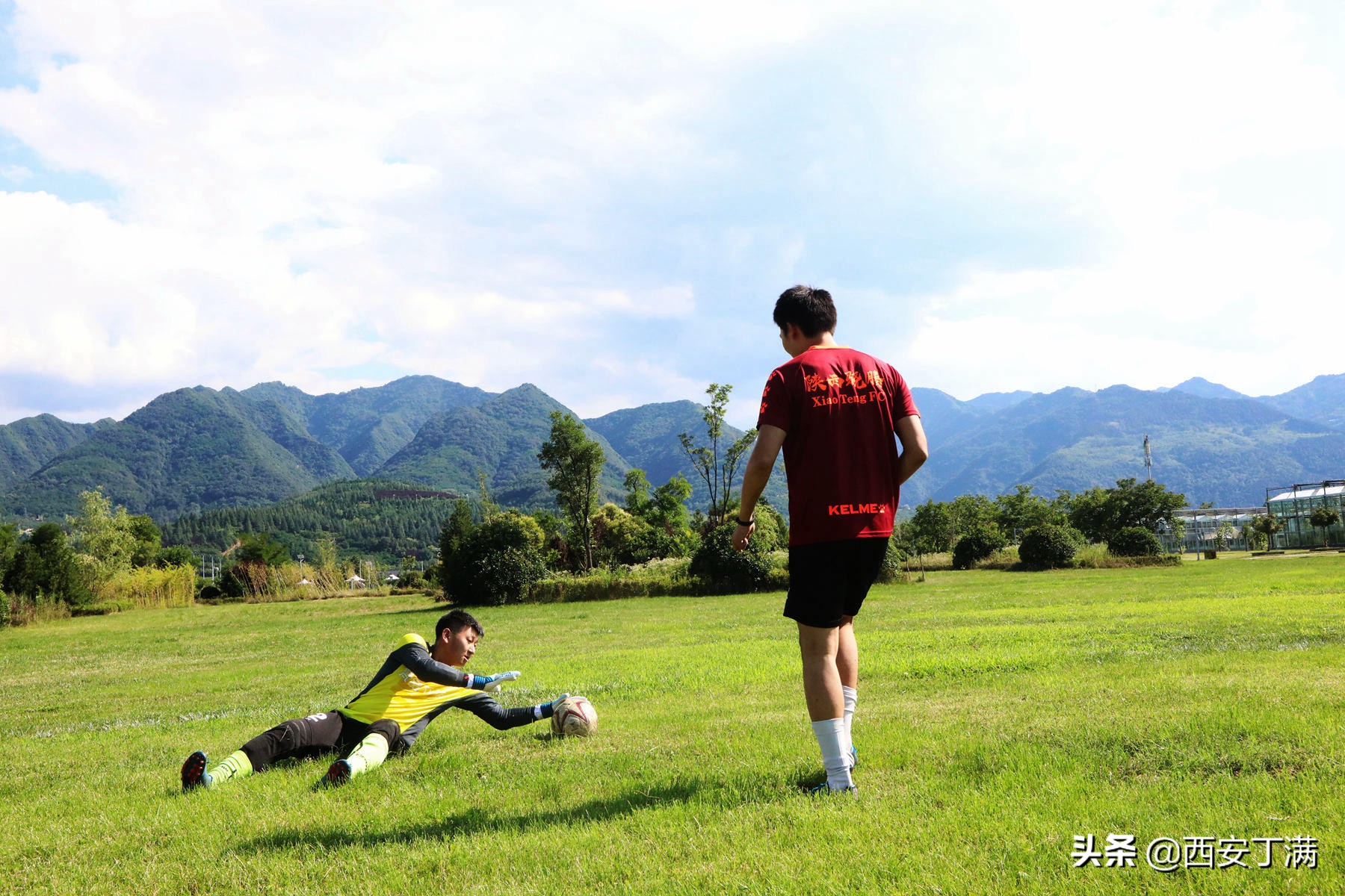 小足球大梦想创意,全国青少年校园足球夏令营陕西队