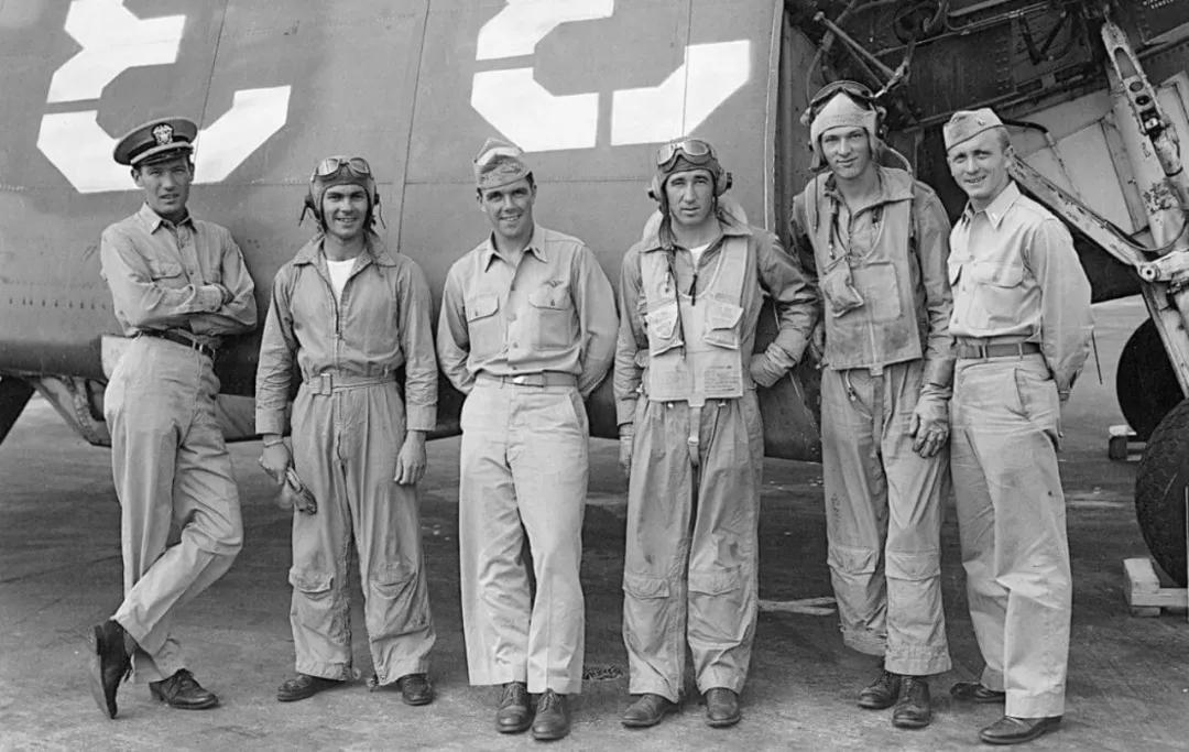 男人这辈子必穿的裤子,最经典的卡其裤是哪款