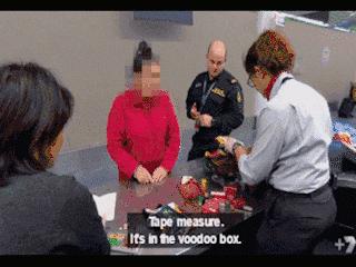 留学生海关被检查,萝卜丁口红过不了安检