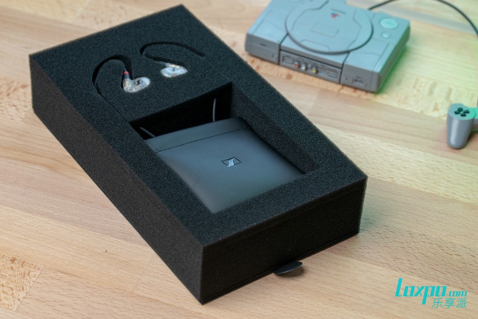 各大厂商的顶级旗舰耳机,三分钟带你了解这家店