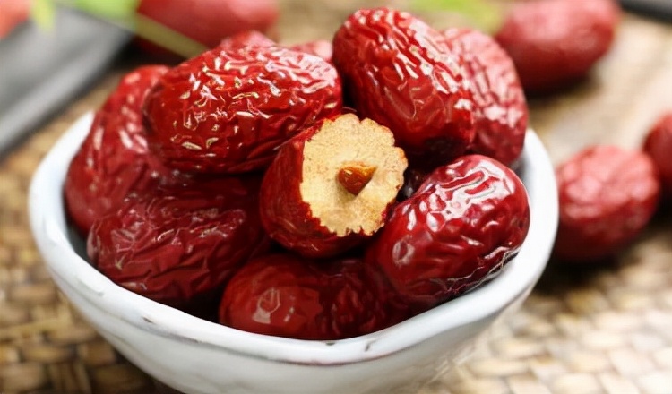 血小板减少吃什么食物上升血小板,血小板减少吃什么食物好得快