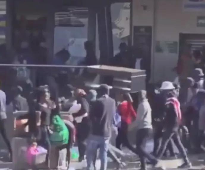 南非全国进入灾难状态的场面,南非大事件