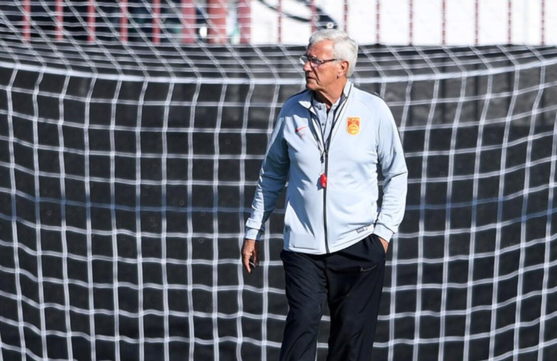 看国足就像饮一杯屎味冰激凌虐到你生无可恋却还想看亚洲杯