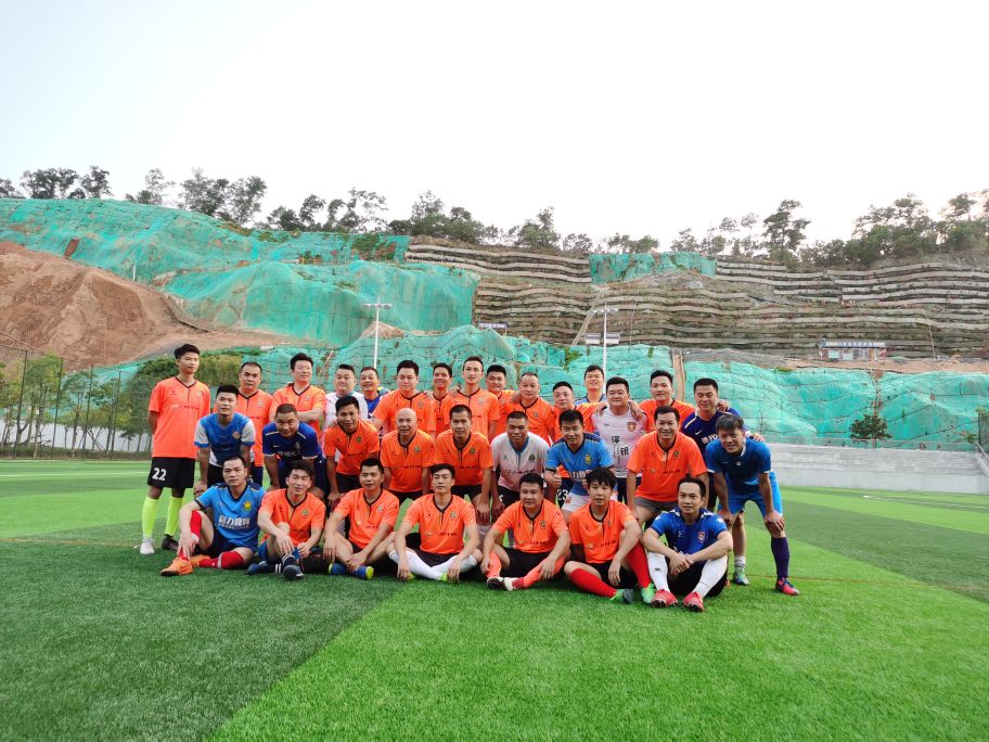 业余足球后卫必学十大技巧,踢球最重要的是意识