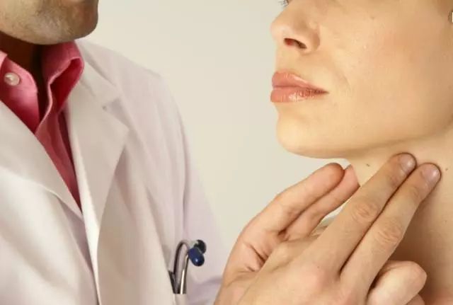 甲状腺结节的脖子和正常脖子图片,甲状腺结节会自愈吗