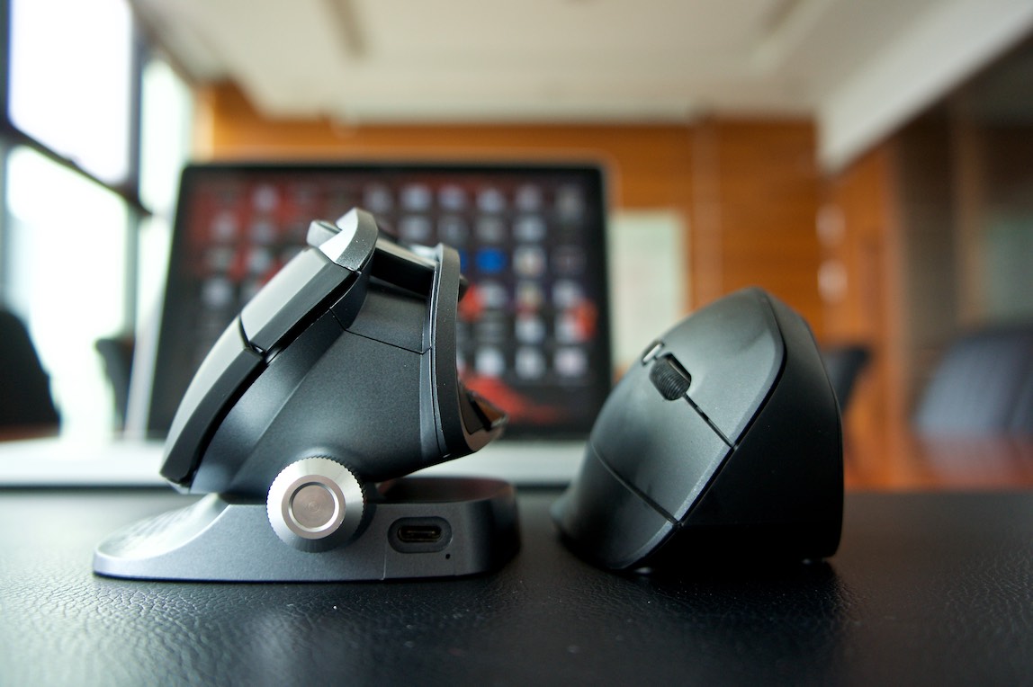 远离鼠标手，不妨试试用垂直鼠标吧！