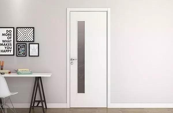 实木复合烤漆门味道,实木复合门味道大怎么处理