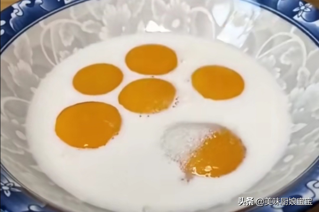 蒸蛋糕的简单做法不用打蛋器无糖,蒸的蛋糕的家常做法不用打蛋器