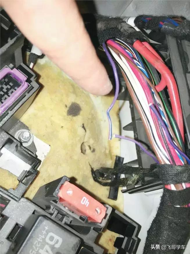 奥迪a4l一键启停如何关闭,奥迪a4l维修报警按键