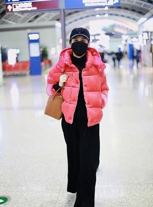 黄圣依20岁到38岁容颜变化,36岁黄圣依惊艳出场