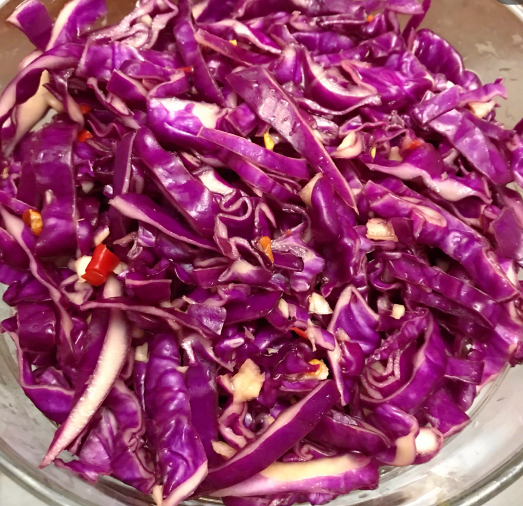 紫甘蓝怎么弄来吃好吃,紫甘蓝怎么做吃着好吃