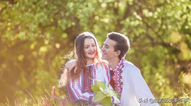 遇到了喜欢的弟弟，对方态度也有些暧昧，如何进一步拉近距离？