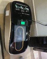 当初忍痛买的万元球鞋,被你们说拆就拆,你有想过我的感受吗?