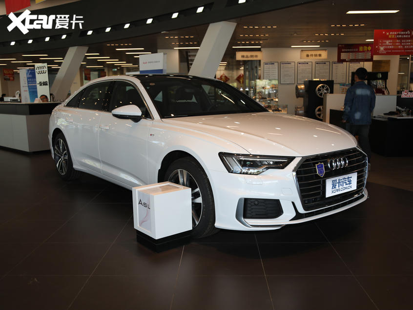 奥迪a6l与宝马x3哪个有面子,奥迪a6l和途昂哪个更有面子