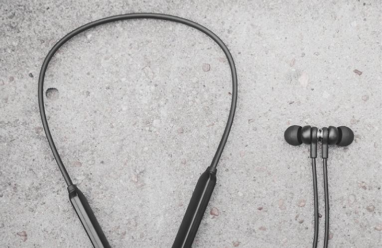 哪些价格便宜低调的性能车,值得买的纯电豪华品牌