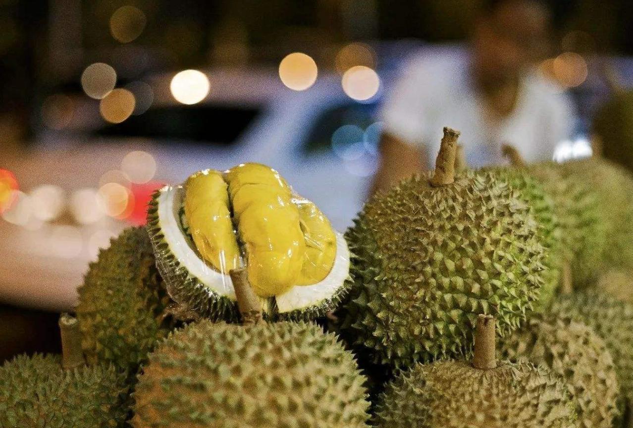 怎么避免买到核大的榴莲,怎么避免挑到太熟的榴莲