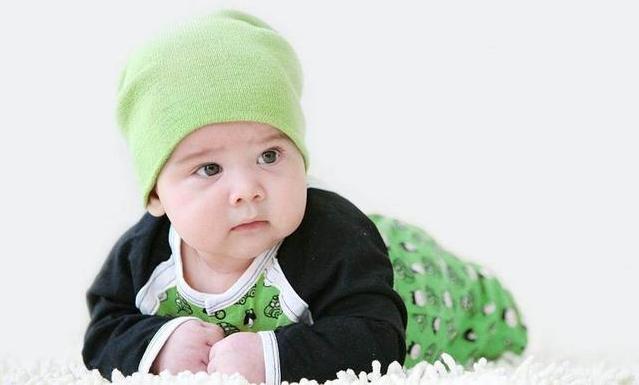 宝宝只喝配方奶粉需要喝水吗,宝宝喝配方奶粉到几岁最好