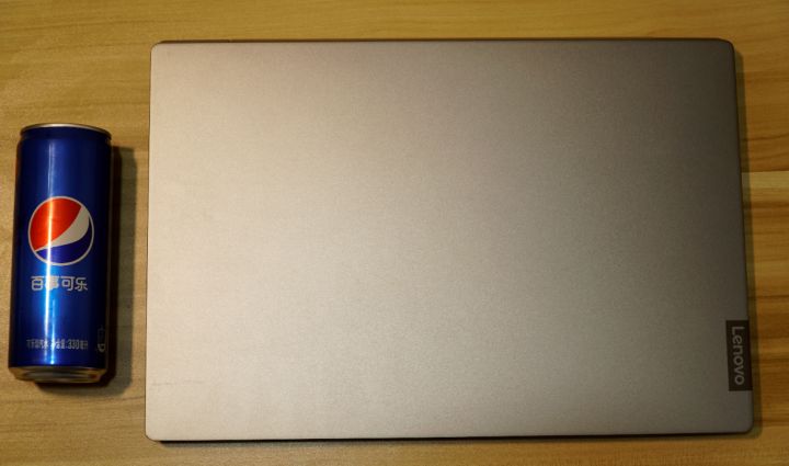 散热还欠打磨-联想小新Air15201*评9**测