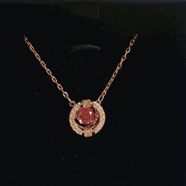 珠宝能在身上动？不稀奇，几百年前就有了