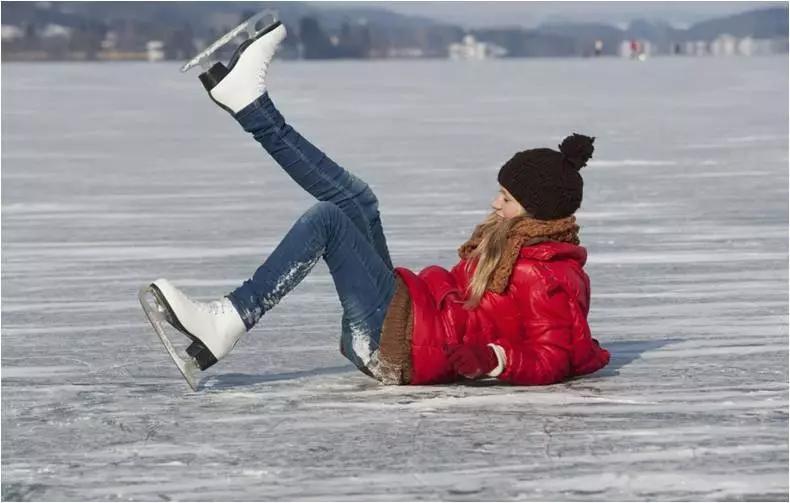 女的尾骨骨折恢复大忌,尾骨骨折多久可以上班