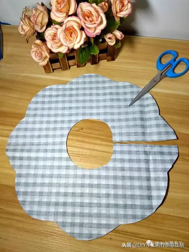 手工diy儿童厨房围兜,手工制作口水兜圆形