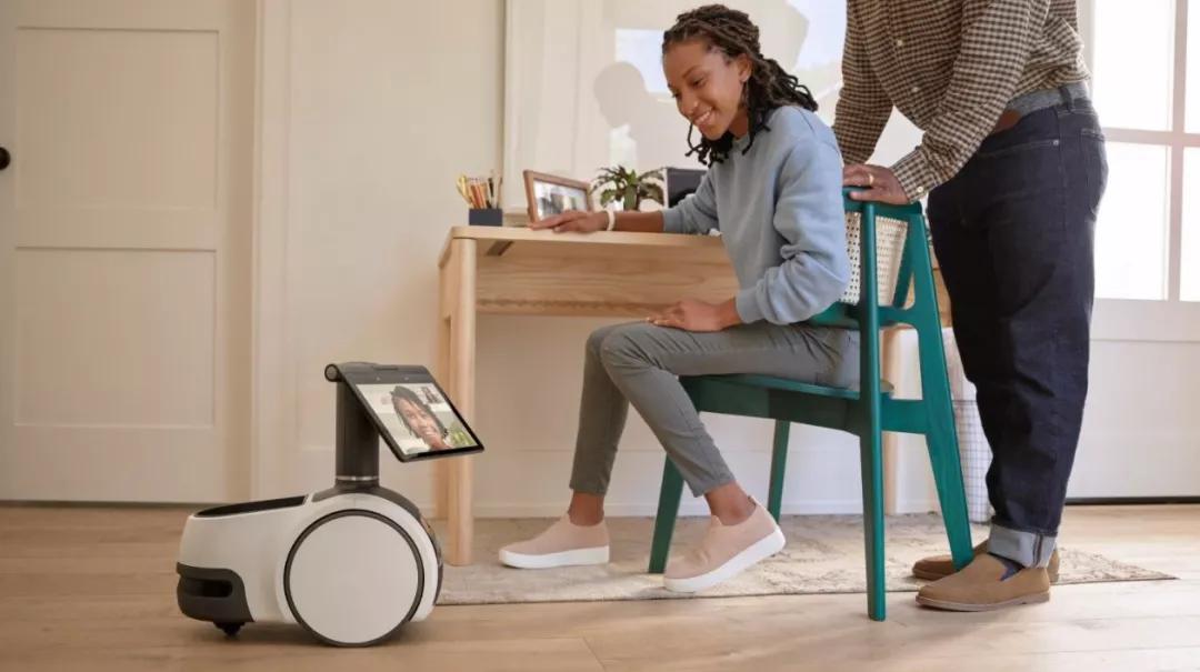 亚马逊人工智能管家,亚马逊智能机器人管家