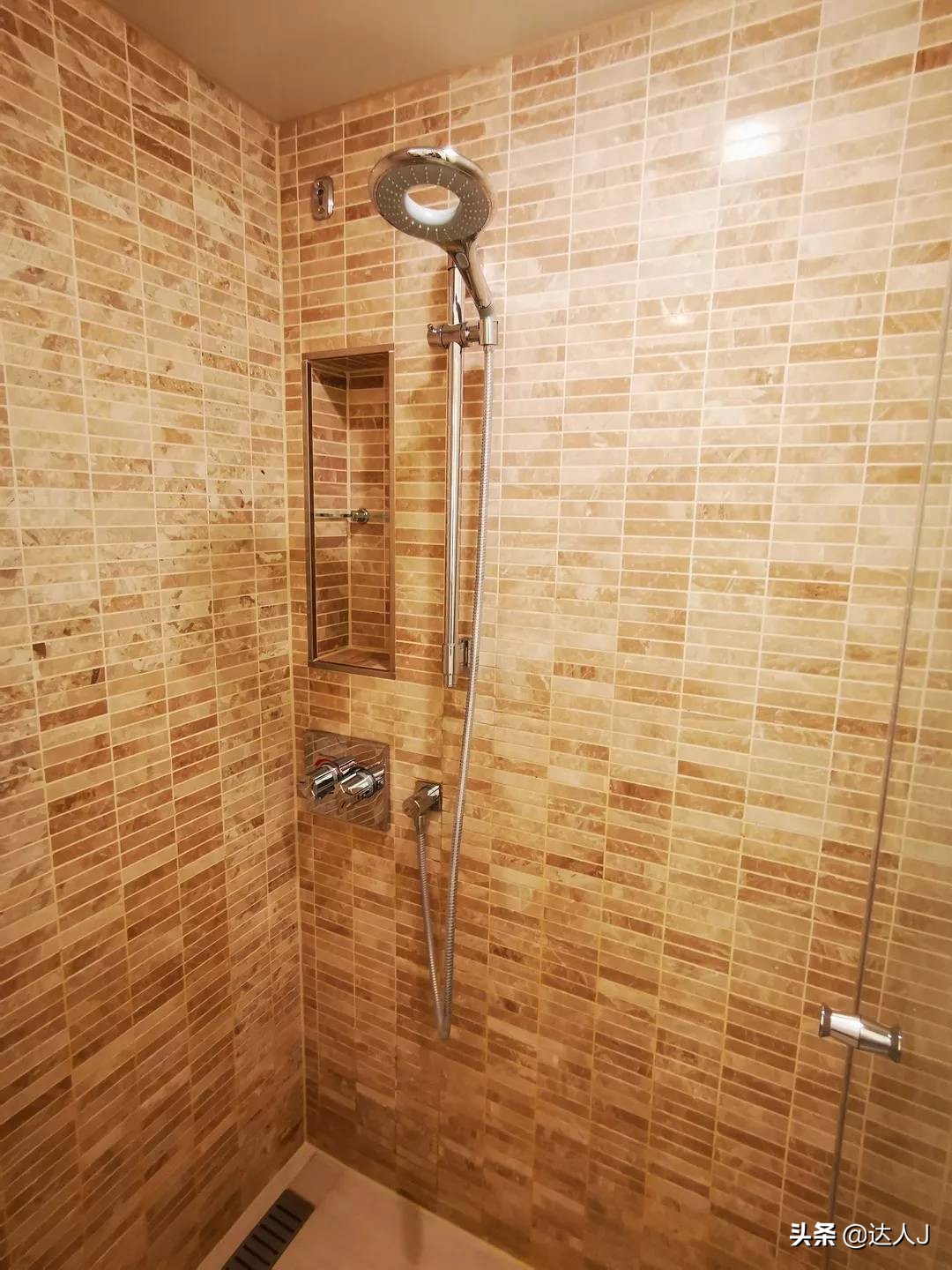 跟着小天玩游戏,跟着小天去旅行