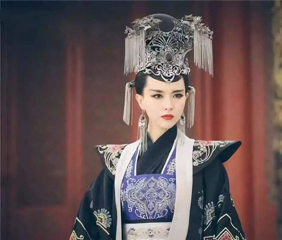 没有最狠，只有更狠——史上最毒的4个女人