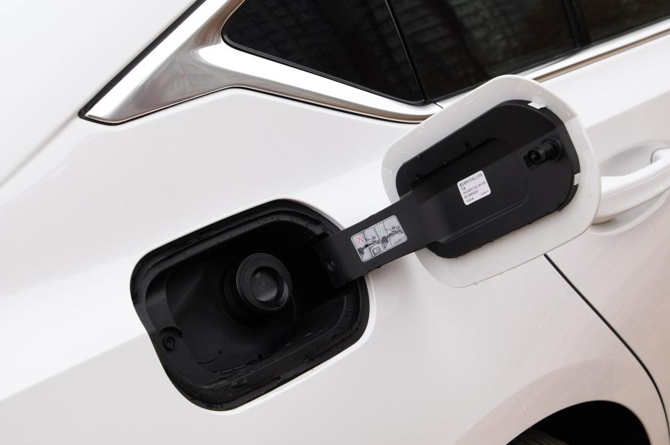 凯迪拉克ct5燃油修正系统过稀,凯迪拉克ct5发动机漏油怎么办