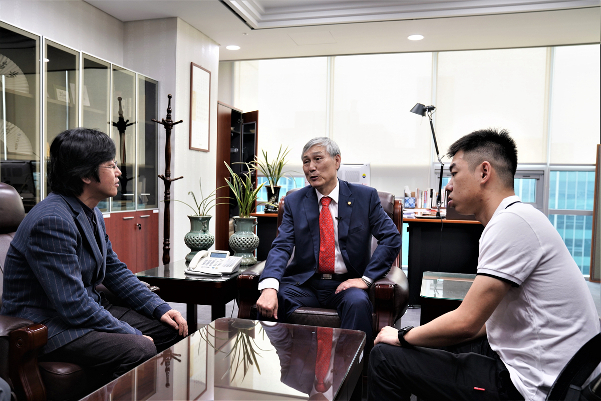 韩国创办“白山水杯”三国元老擂台赛曹薰铉请缨出战